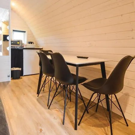 2 Bedroom In 아파트