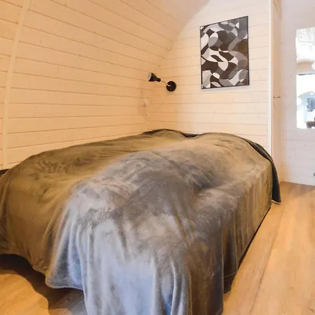 2 Bedroom In 아파트 *